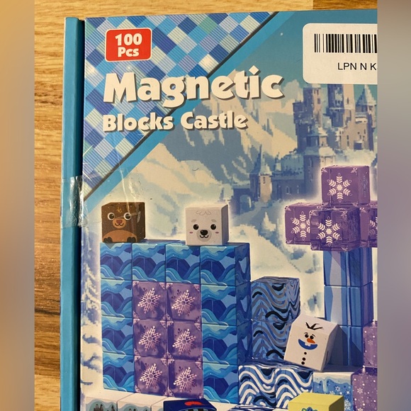 Magnetic Blocks Castle Toy Set - Blue and Purple 100 Piece NWT - Picture 2 of 10